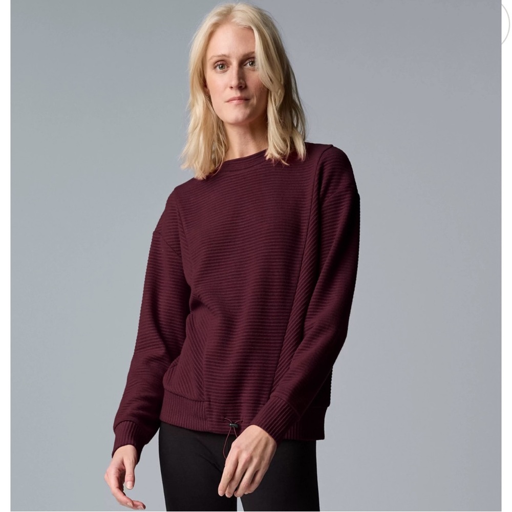 BNWT Vera Wang Pullover Top